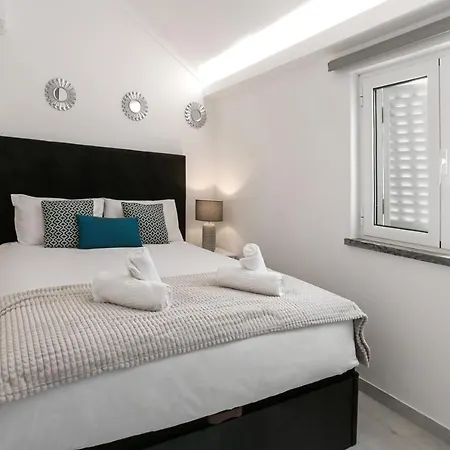 Alley نازاريه